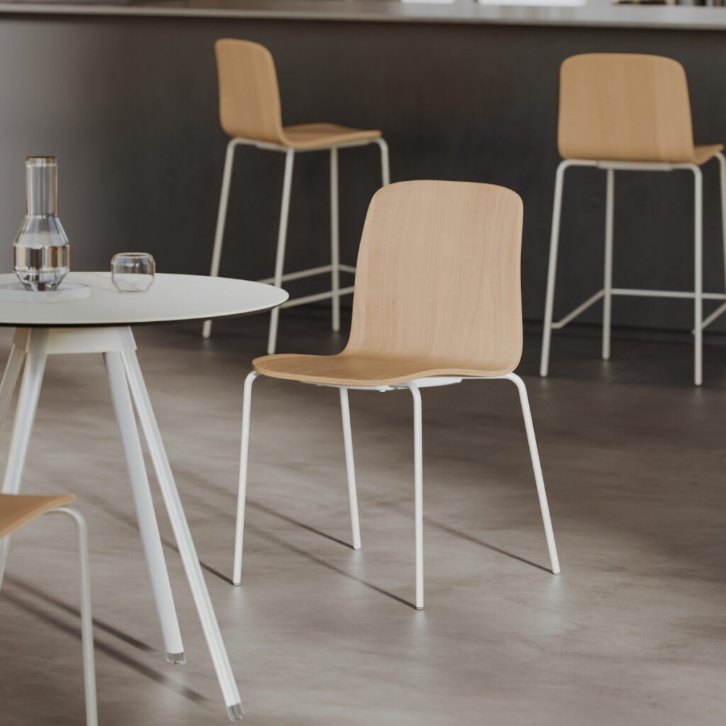 Chaise VESPA Simmis pour collectivité